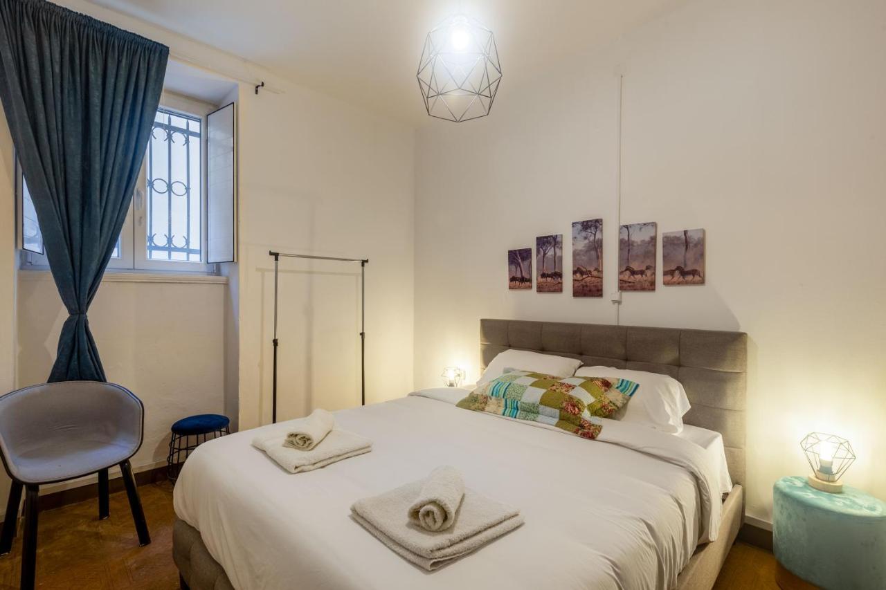 Charming Apartment In The Heart Of Plaka Athén Kültér fotó