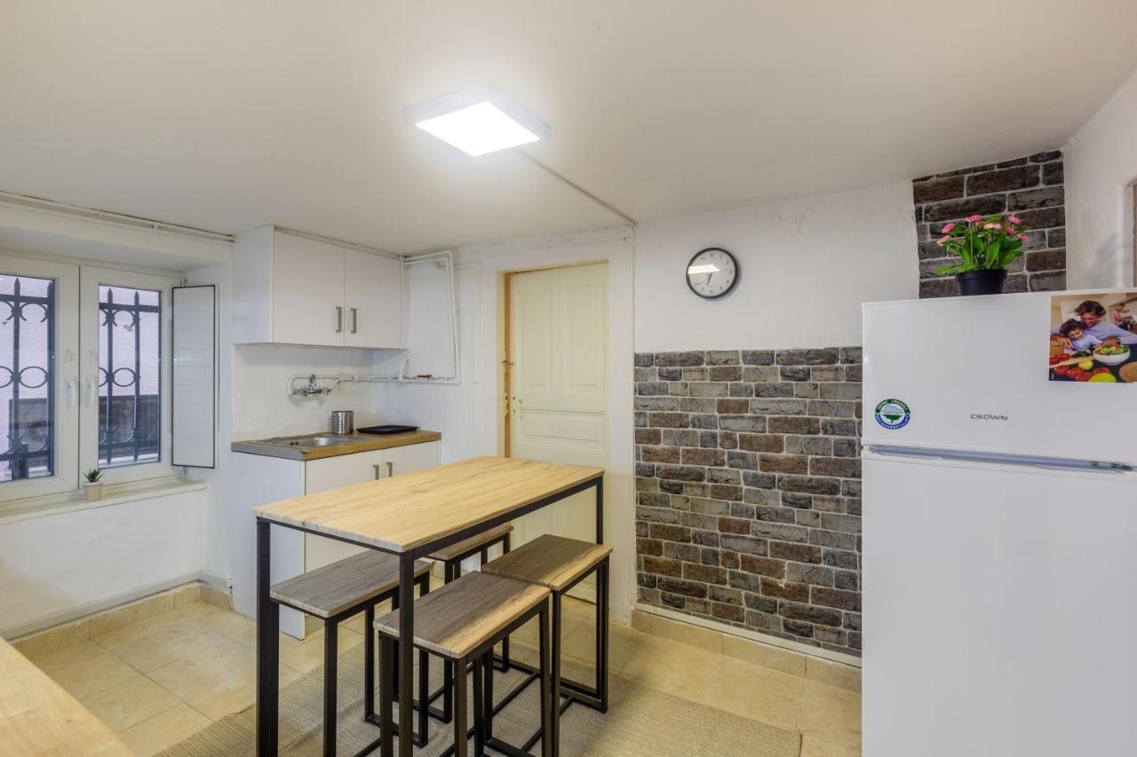 Charming Apartment In The Heart Of Plaka Athén Kültér fotó